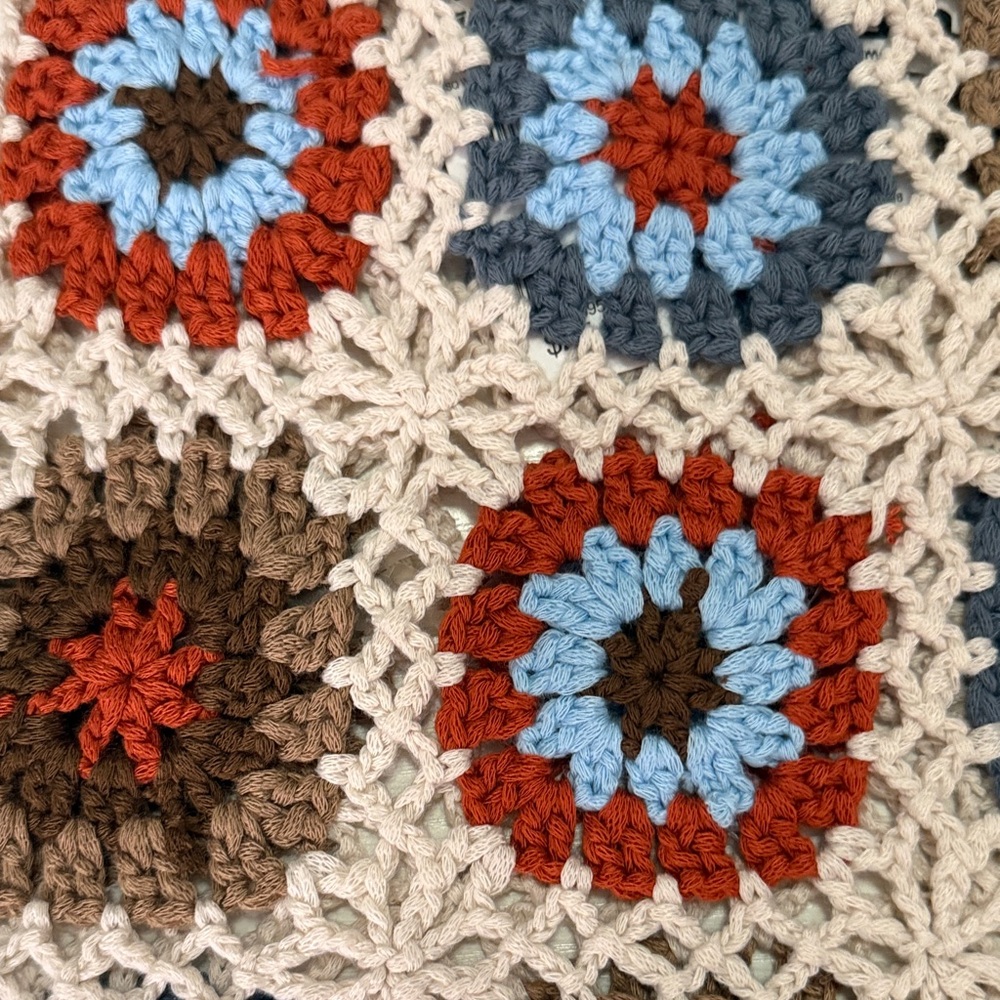 RSQ Multicolor Crochet Crop Top Size XS - Picture 3 of 5